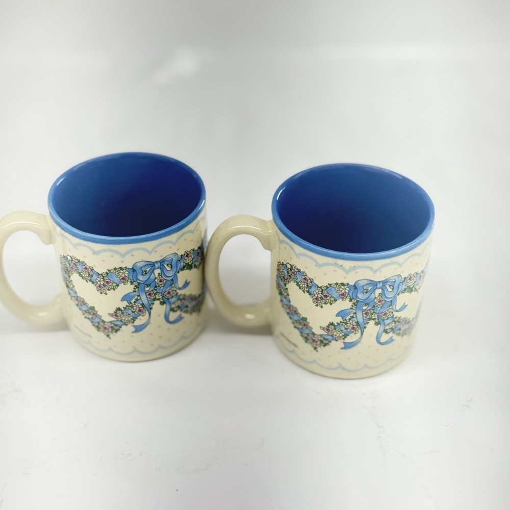Lot of 2 Vintage 1989 Peaches Pink Blue Ribbon Mug Cottage Core Country EUC